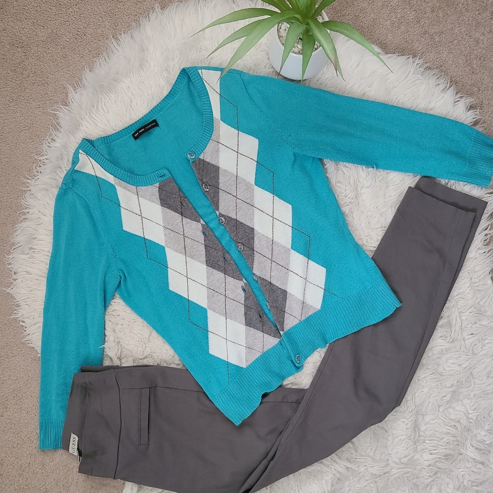 NY&CO blue and gray argyle cardigan sweater